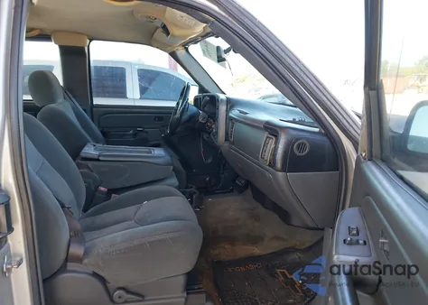 2004 Chevrolet Silverado 1500 Ls from USA, damaged, VIN 1GCEK19V04E259987